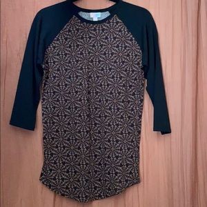 LuLaRoe, NWOT Randy Style 3/4 sleeve shirt!